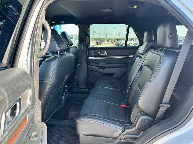 Certified 2019 Ford Explorer Limited w/ Class III Trailer Tow Package FWD image 10