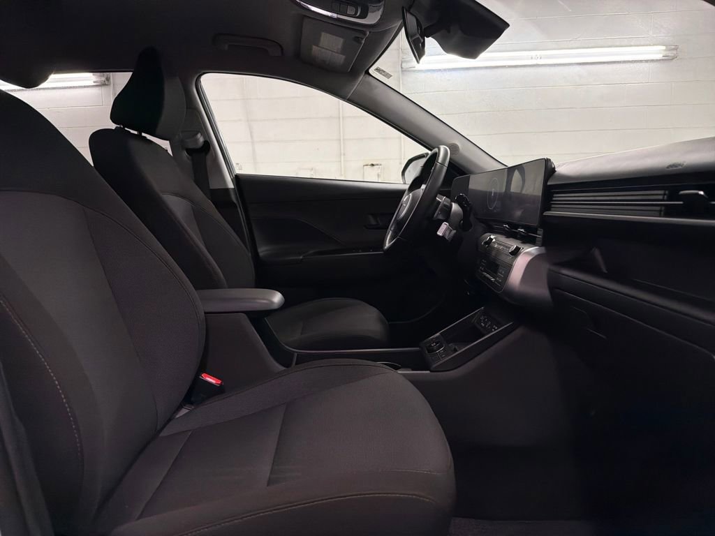 Used 2025 Hyundai Kona SEL image 27