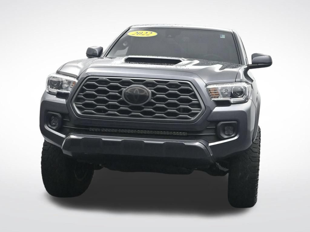 Used 2022 Toyota Tacoma TRD Sport w/ Technology Package AWD/4WD image 2