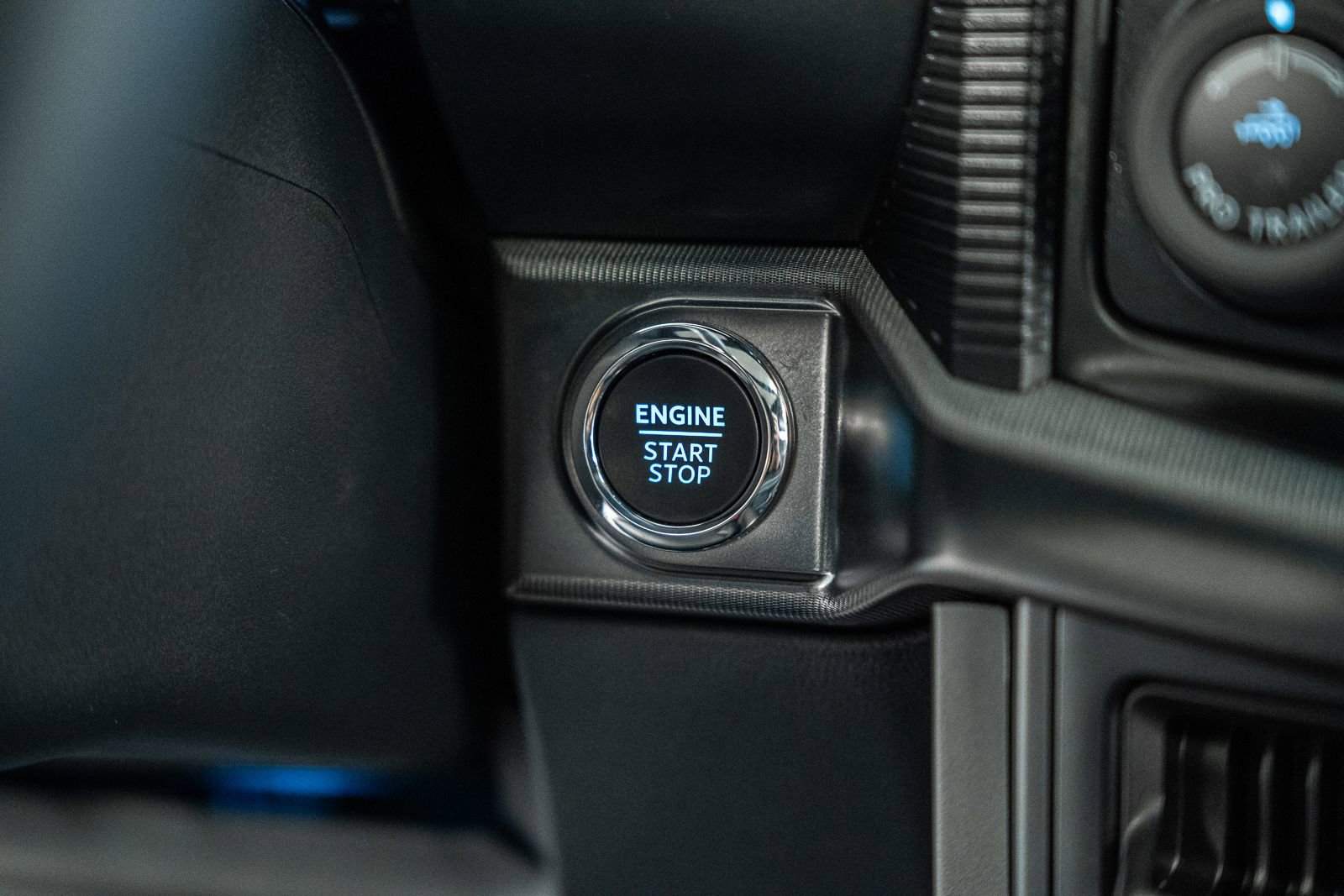 Certified 2024 Ford F150 Lariat w/ Equipment Group 502A High image 34