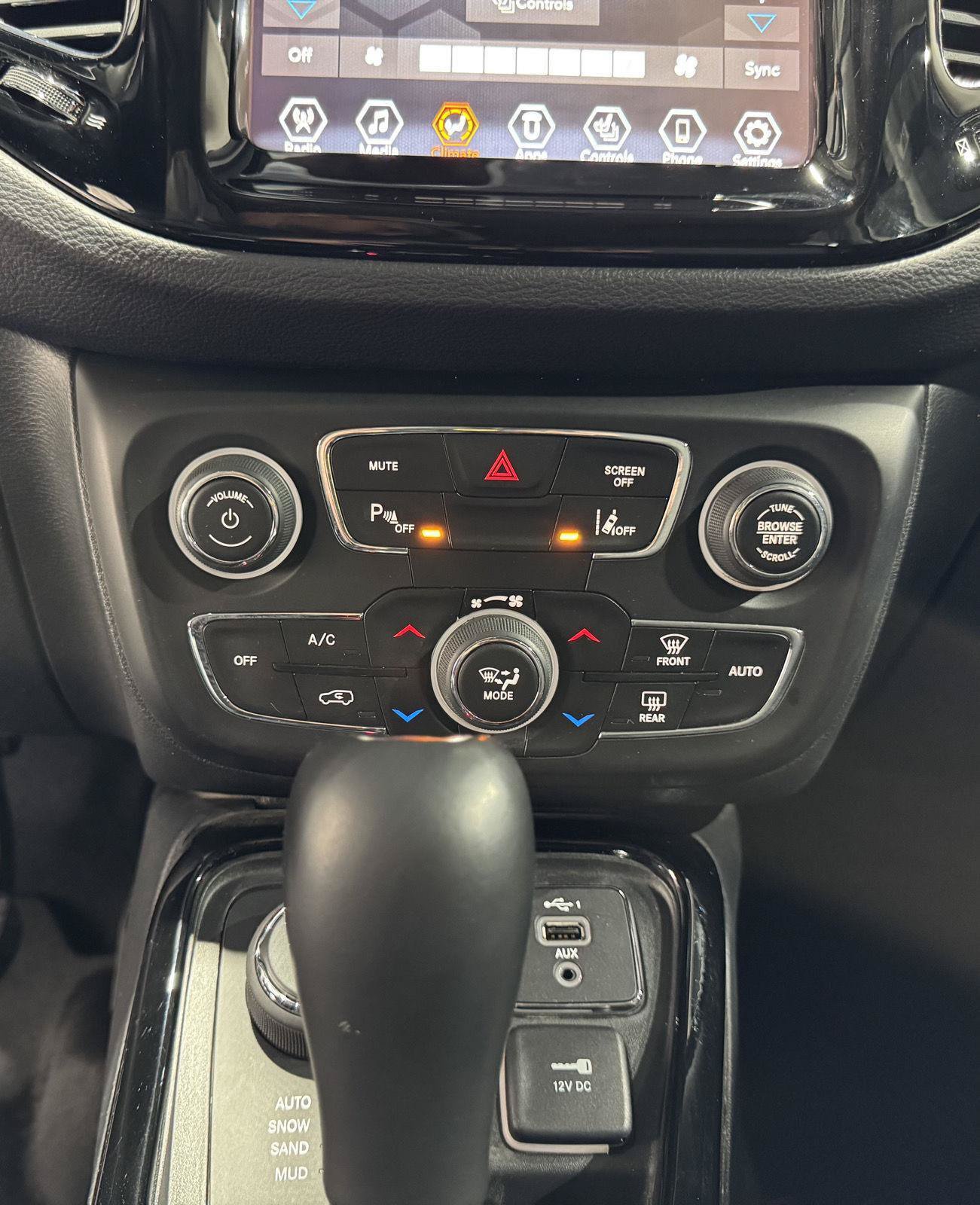 Used 2021 Jeep Compass Limited AWD/4WD image 38