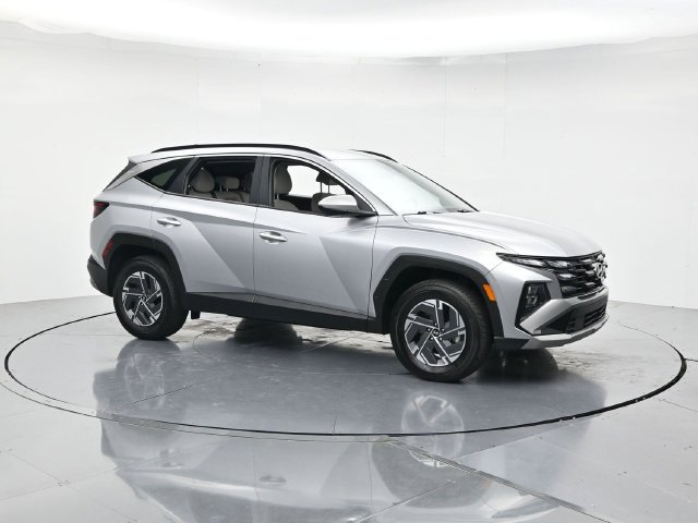 Used 2025 Hyundai Tucson Blue AWD/4WD image 3