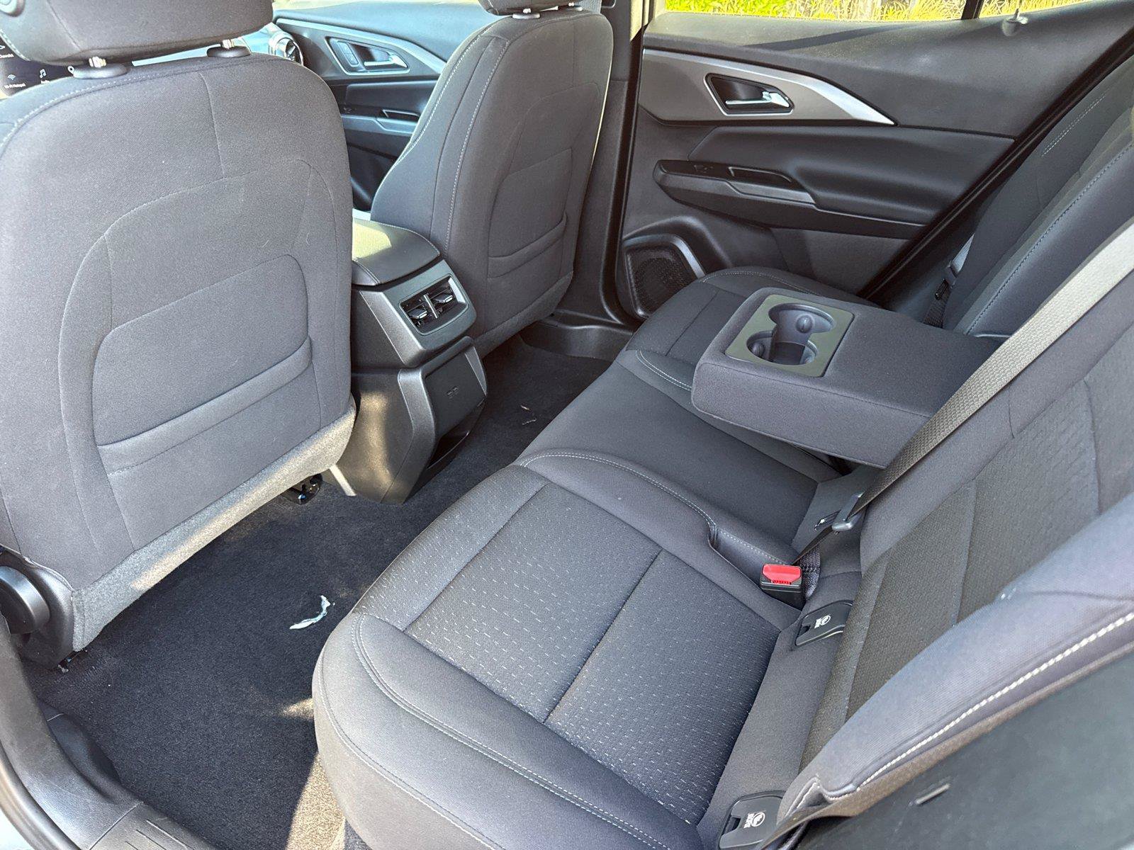 Used 2025 Chevrolet Equinox EV LT FWD image 19
