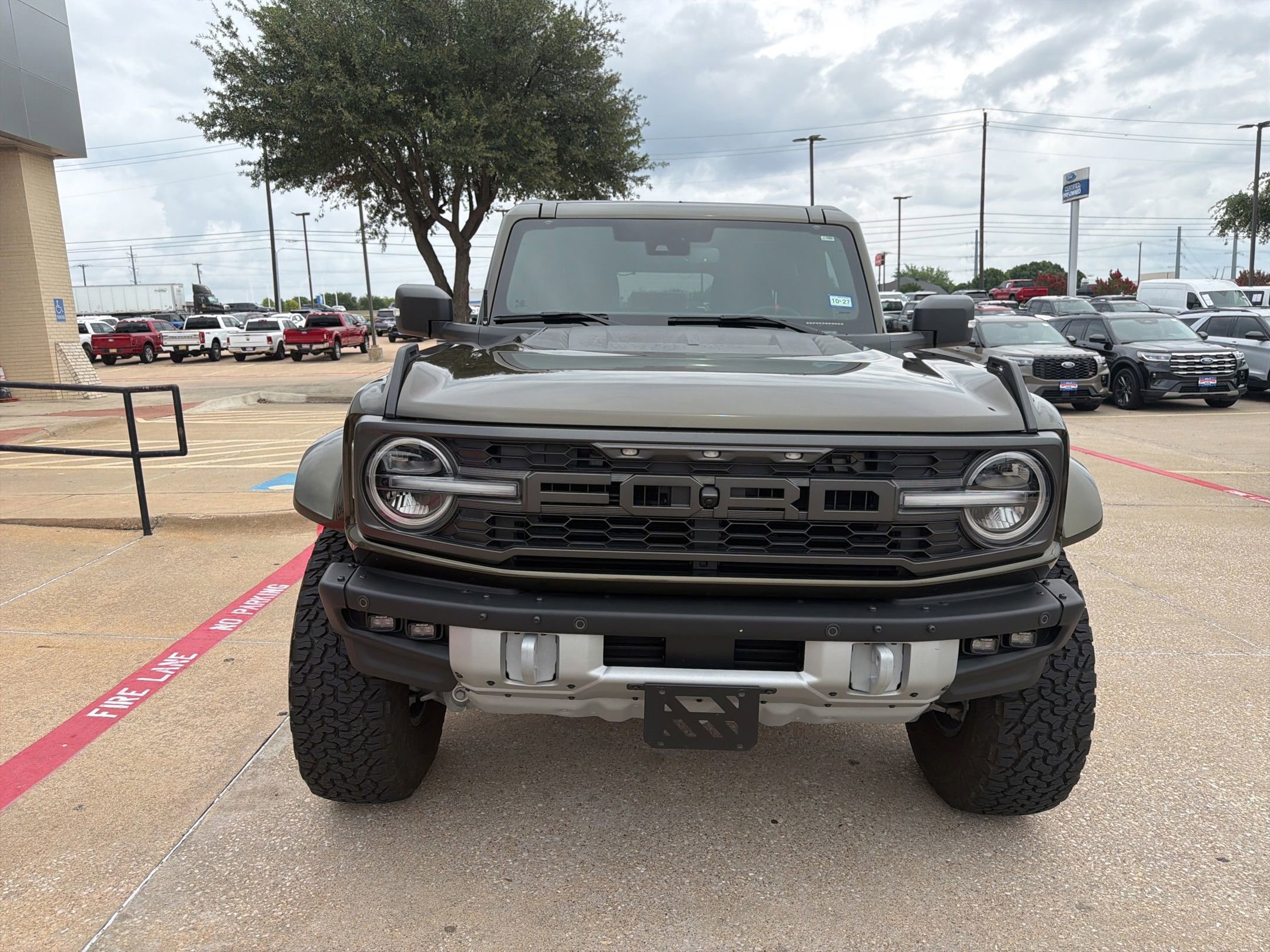 Certified 2025 Ford Bronco Raptor w/ Interior Carbon Fiber Pack AWD/4WD image 4