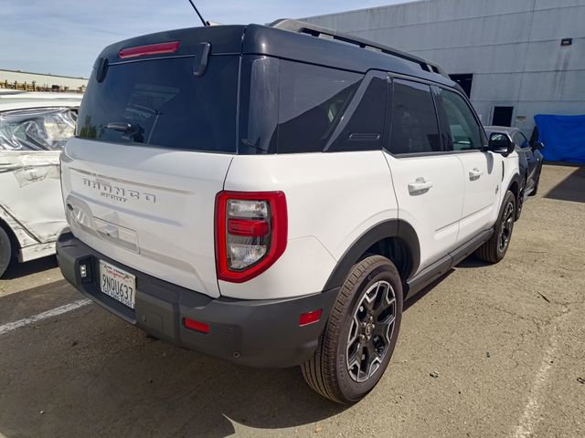 Certified 2025 Ford Bronco Sport Outer Banks w/ Outer Banks Tech Package+ AWD/4WD image 2