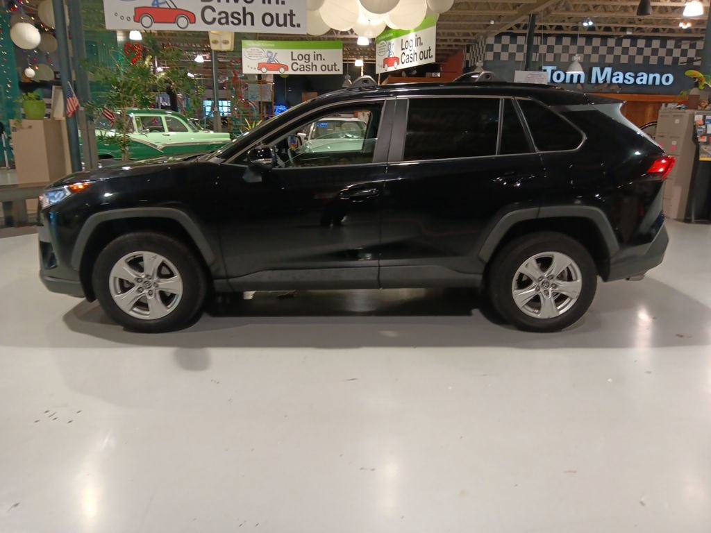 Used 2020 Toyota RAV4 XLE w/ Convenience Package AWD/4WD image 16