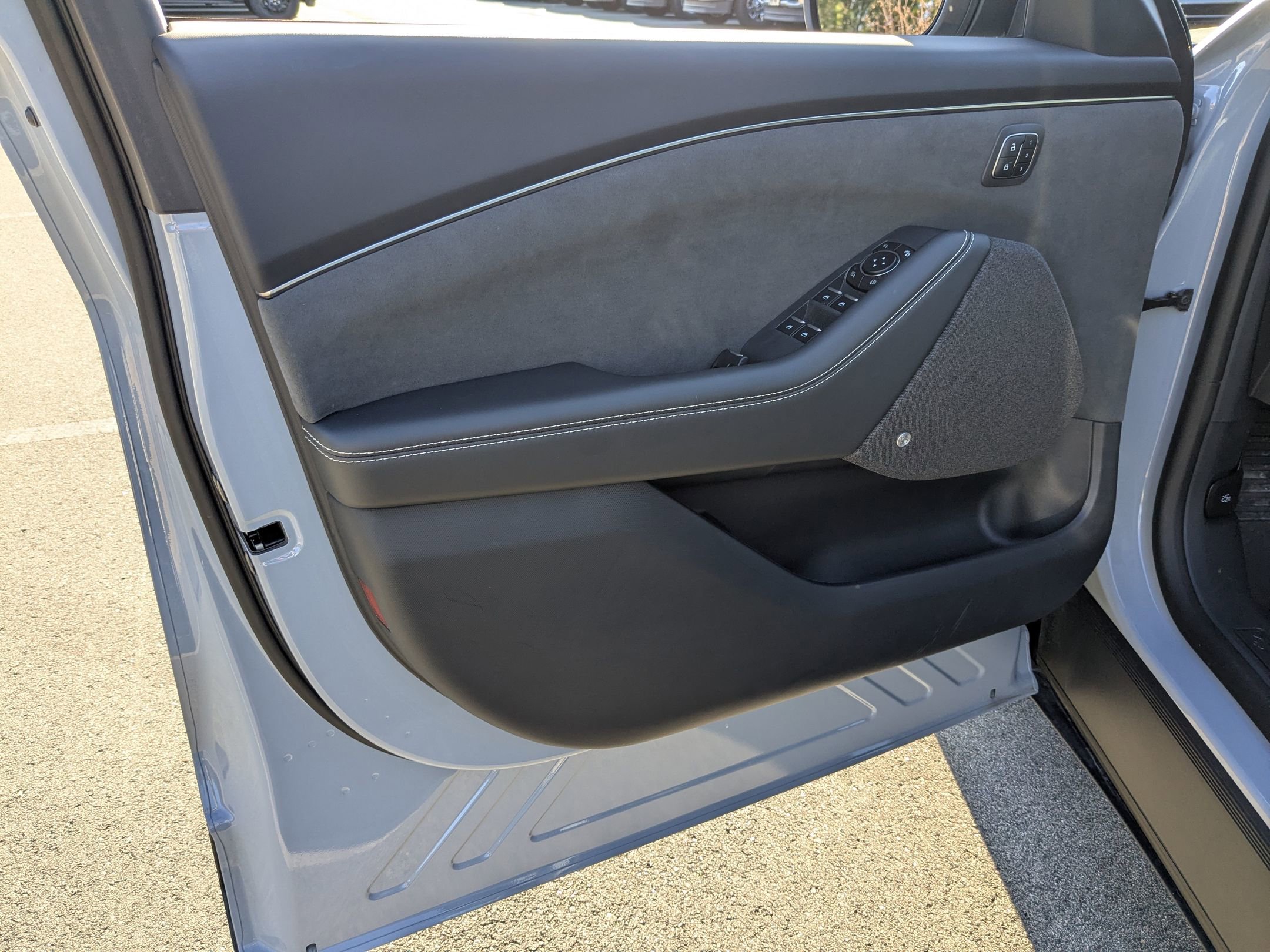 Certified 2025 Ford Mustang Mach-E GT image 12