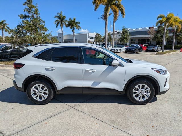 Certified 2023 Ford Escape Active w/ Tech Pack #2 image 5