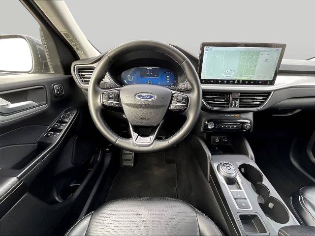 Certified 2025 Ford Escape Platinum AWD/4WD image 10