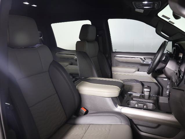 Used 2024 Chevrolet Silverado 1500 ZR2 image 9