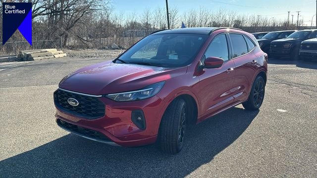 Certified 2024 Ford Escape ST-Line Elite w/ Premium Technology Package image 1
