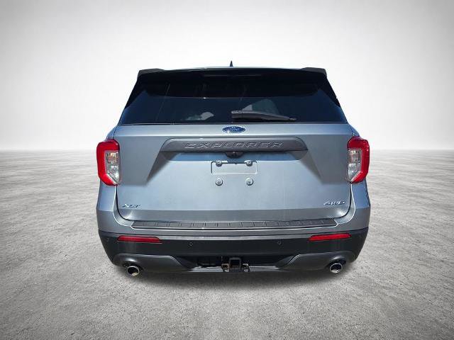 Certified 2022 Ford Explorer XLT w/ Equipment Group 202A AWD/4WD image 7