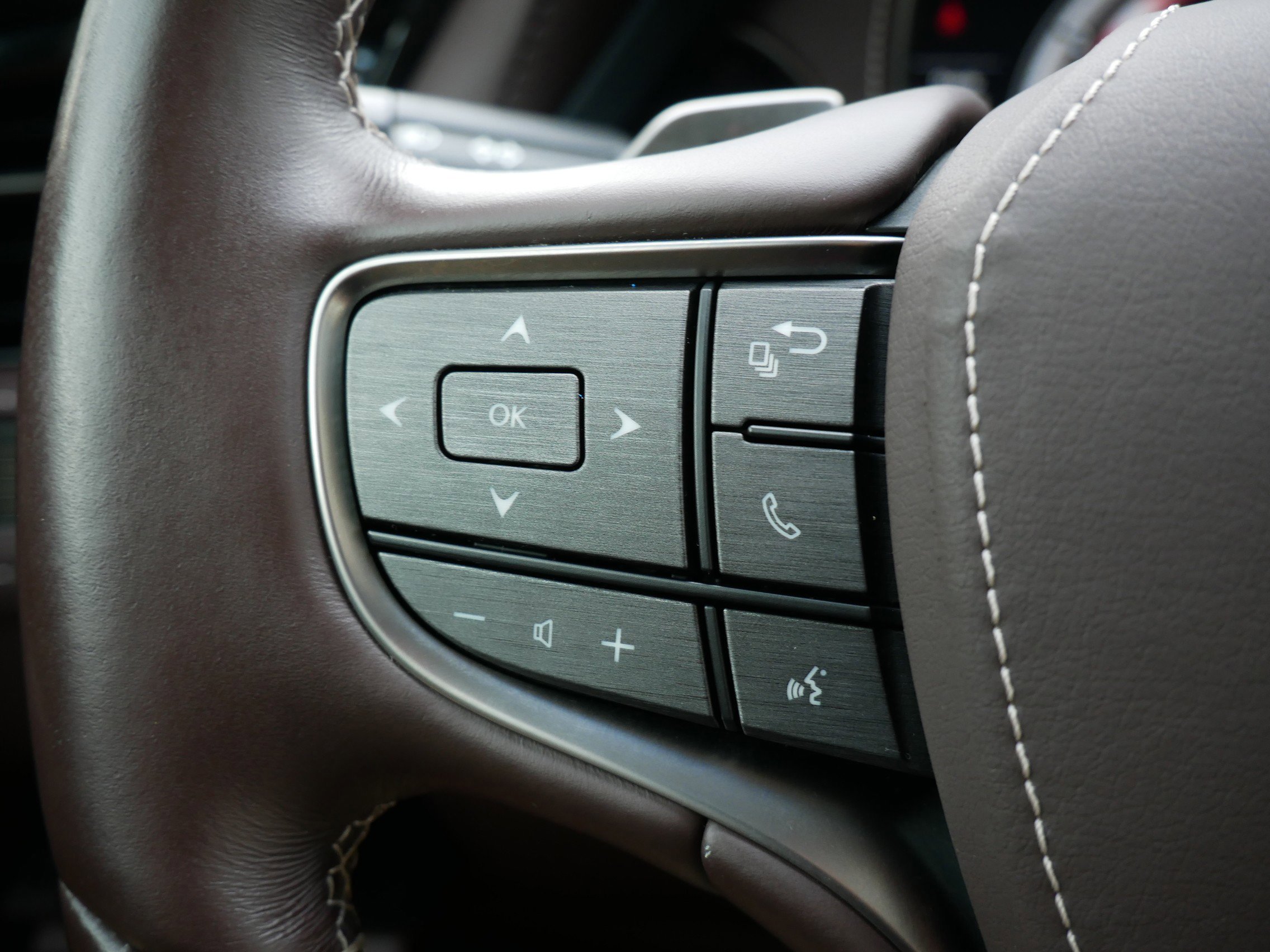 Used 2020 Lexus LS 500 AWD image 19