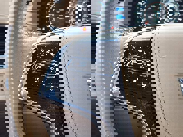 Used 2019 Cadillac Escalade Platinum image 27