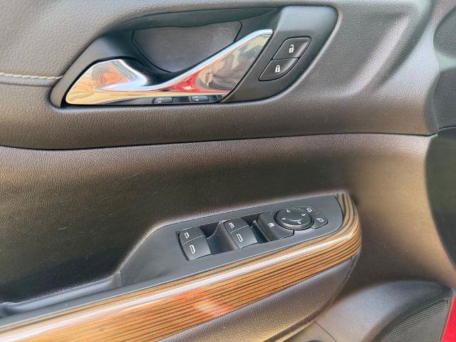 Used 2021 GMC Acadia SLE w/ Driver Convenience Package FWD image 22