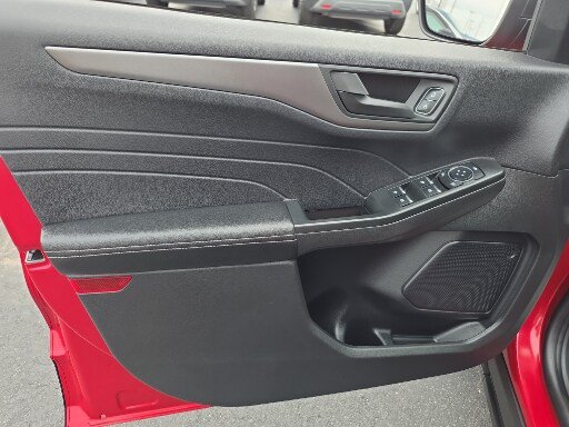 Certified 2025 Ford Escape Active FWD image 11