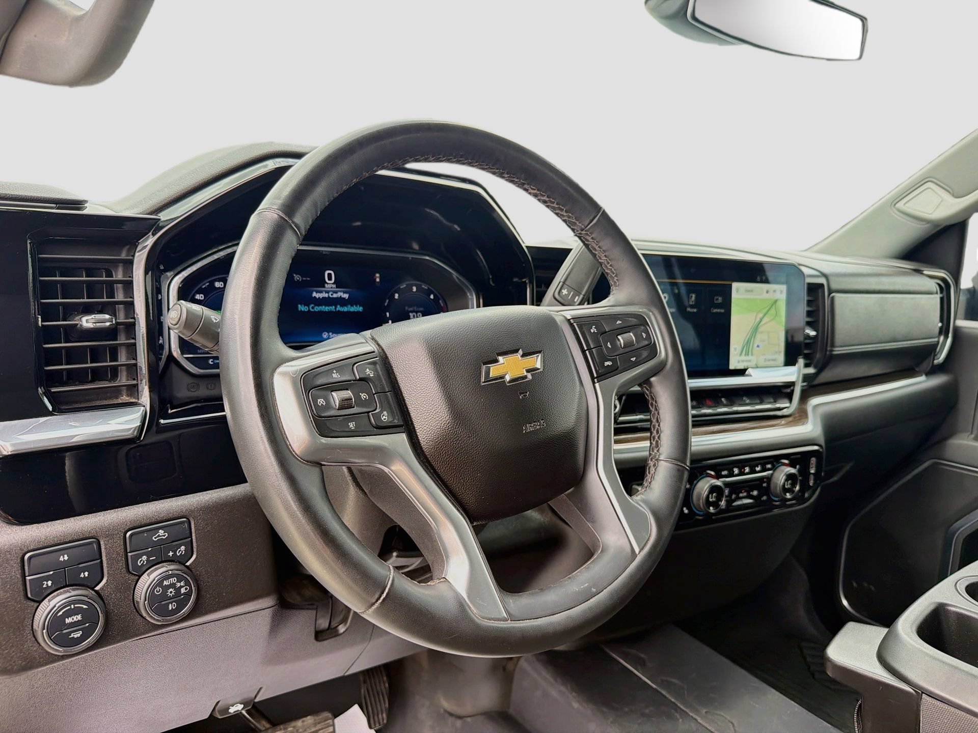 Used 2025 Chevrolet Silverado 2500 LT AWD/4WD image 11