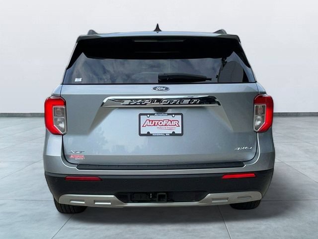 Certified 2023 Ford Explorer XLT w/ Equipment Group 202A AWD/4WD image 6