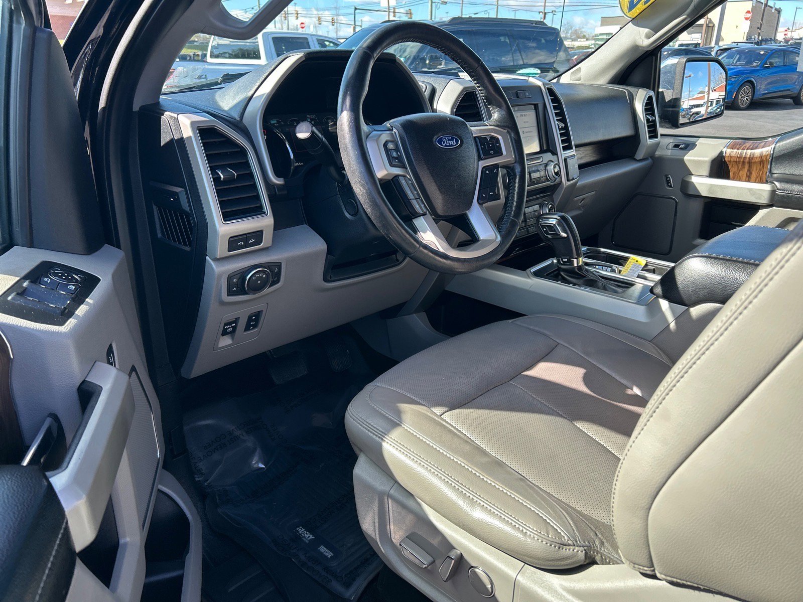 Certified 2018 Ford F150 Lariat w/ Equipment Group 502A Luxury image 5