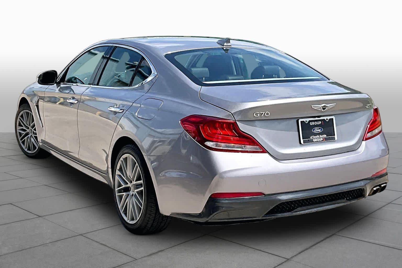 Used 2020 Genesis G70 2.0T RWD image 11