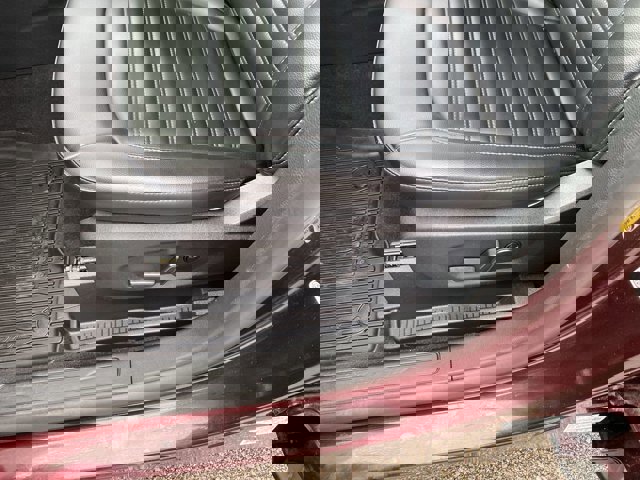 Certified 2024 Ford Edge SEL w/ Convenience Package AWD/4WD image 12