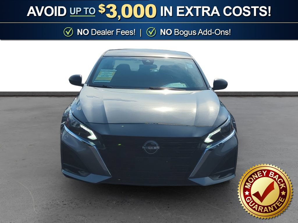 Used 2024 Nissan Altima 2.5 SV FWD image 11