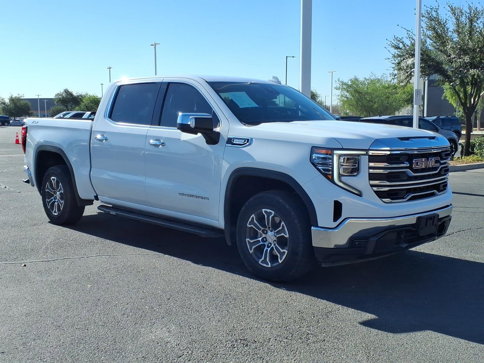 Used 2023 GMC Sierra 1500 SLT w/ X31 Off-Road Package AWD/4WD image 7