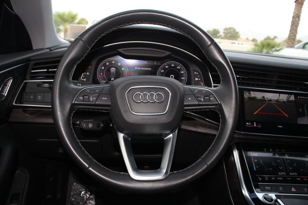 Used 2022 Audi Q8 Premium Plus AWD/4WD image 16