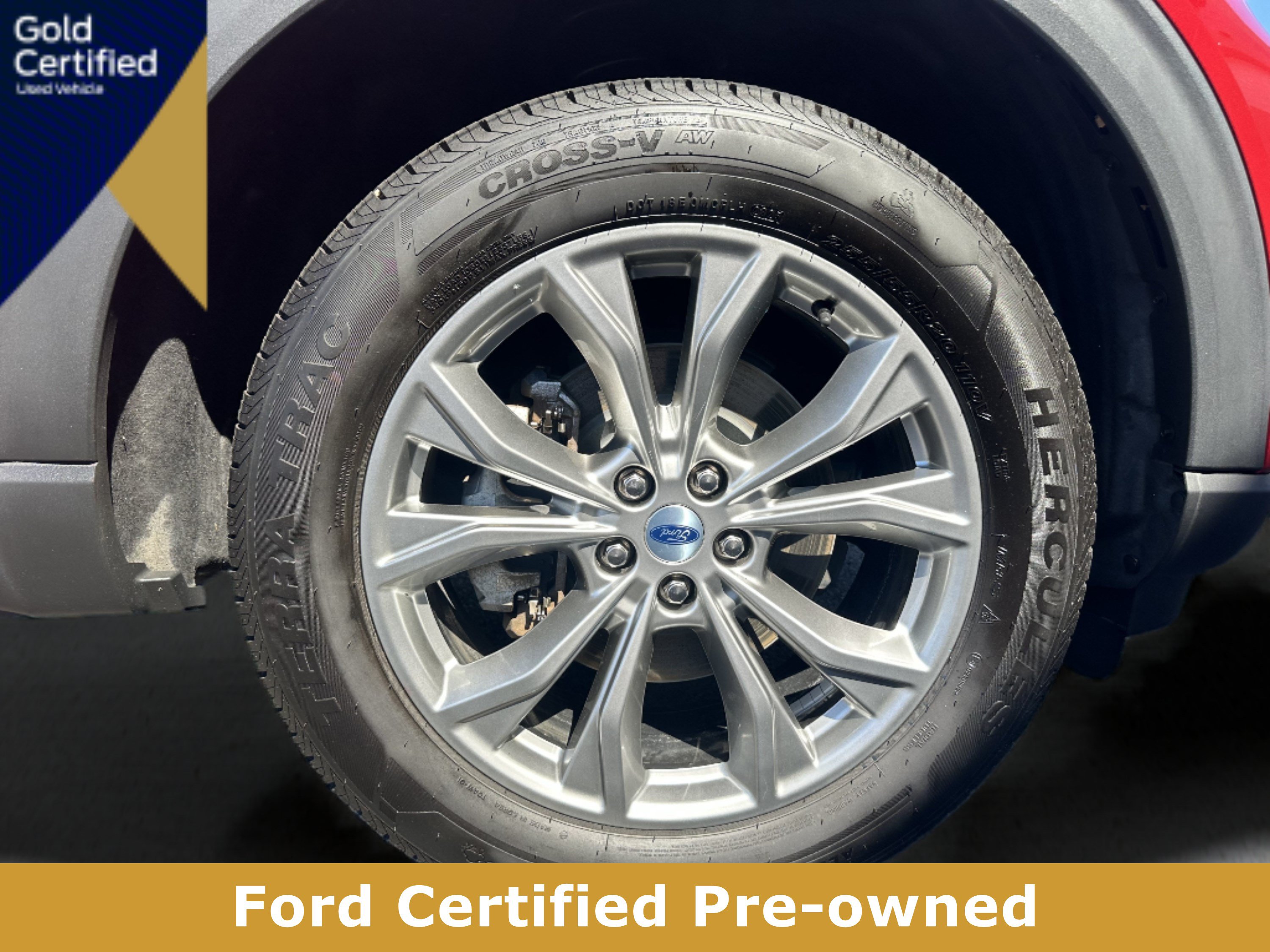 Certified 2022 Ford Explorer XLT w/ Equipment Group 202A AWD/4WD image 8