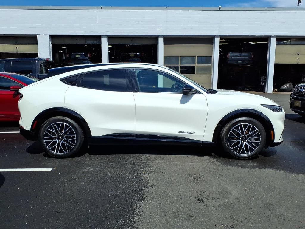 Certified 2024 Ford Mustang Mach-E Premium AWD/4WD image 8