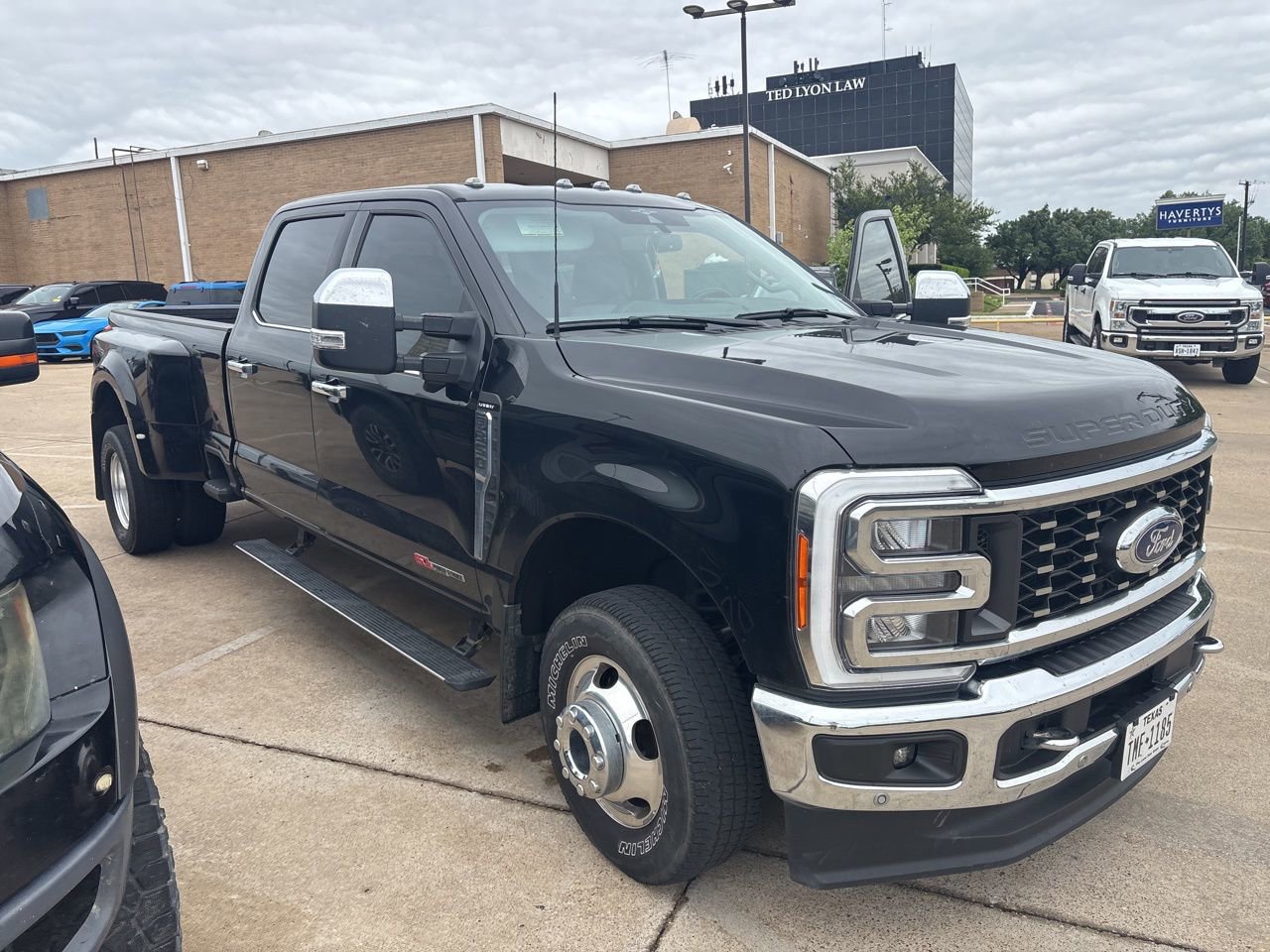 Certified 2023 Ford F350 Lariat w/ Lariat Ultimate Package image 5