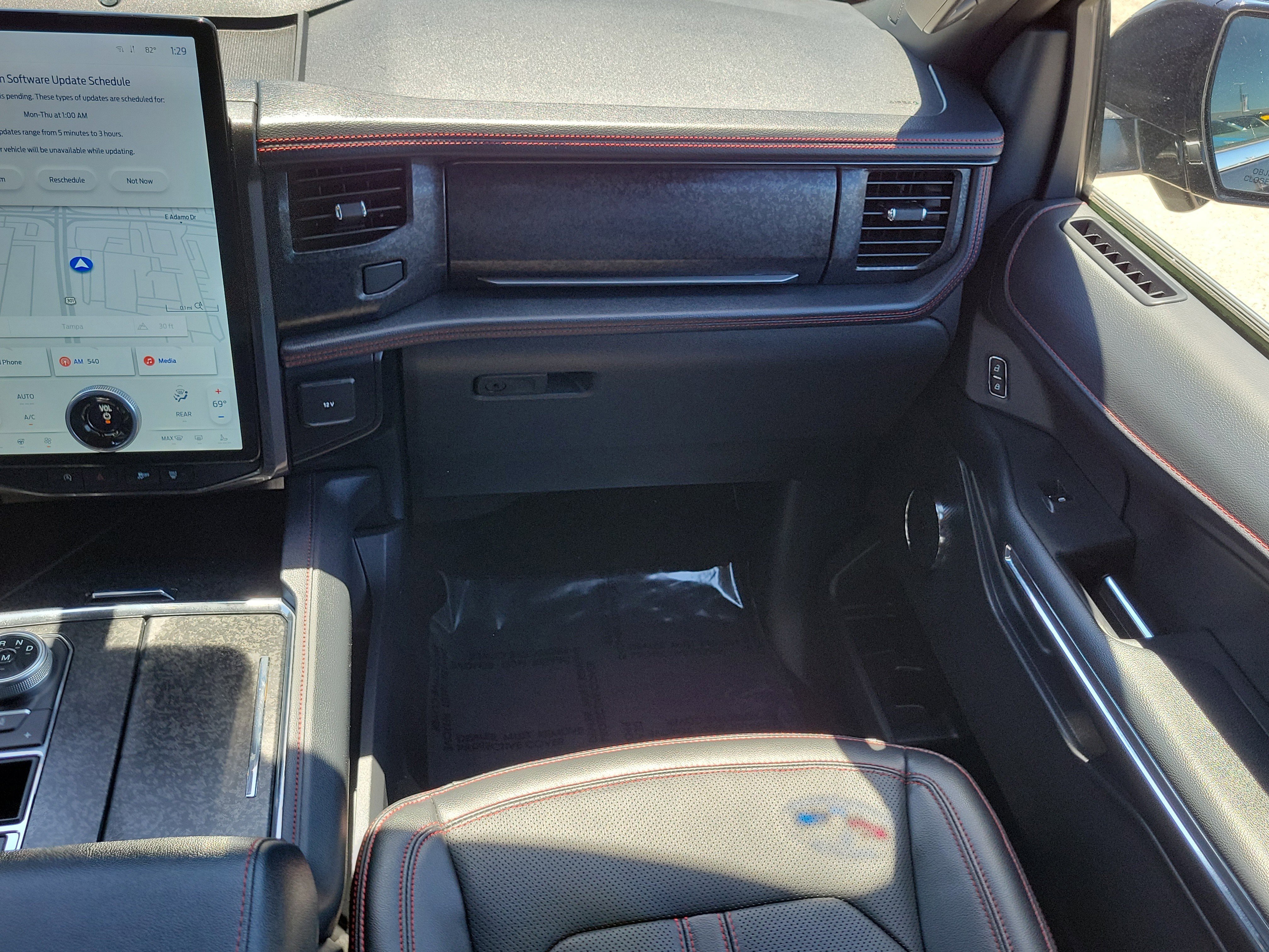 Certified 2024 Ford Expedition Limited RWD image 18