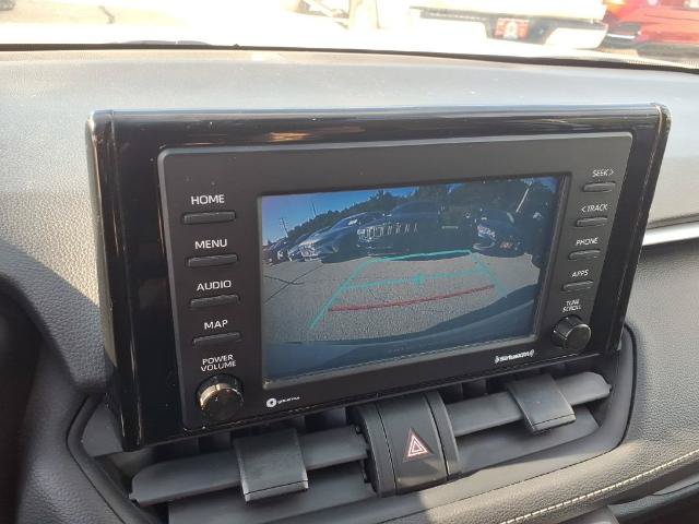 Used 2020 Toyota RAV4 LE w/ Carpet Mat Package AWD/4WD image 10