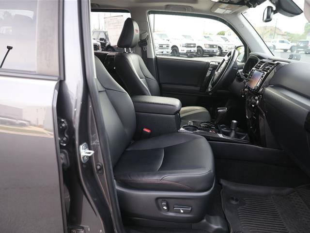Used 2023 Toyota 4Runner TRD Off-Road Premium w/ Off Road Premium Plus Package AWD/4WD image 33
