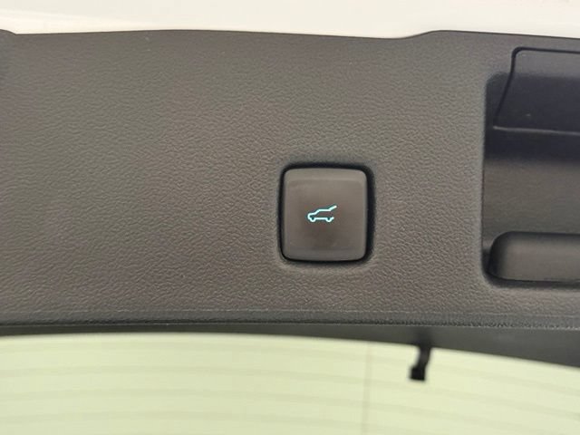 Certified 2022 Ford Escape SEL AWD/4WD image 36