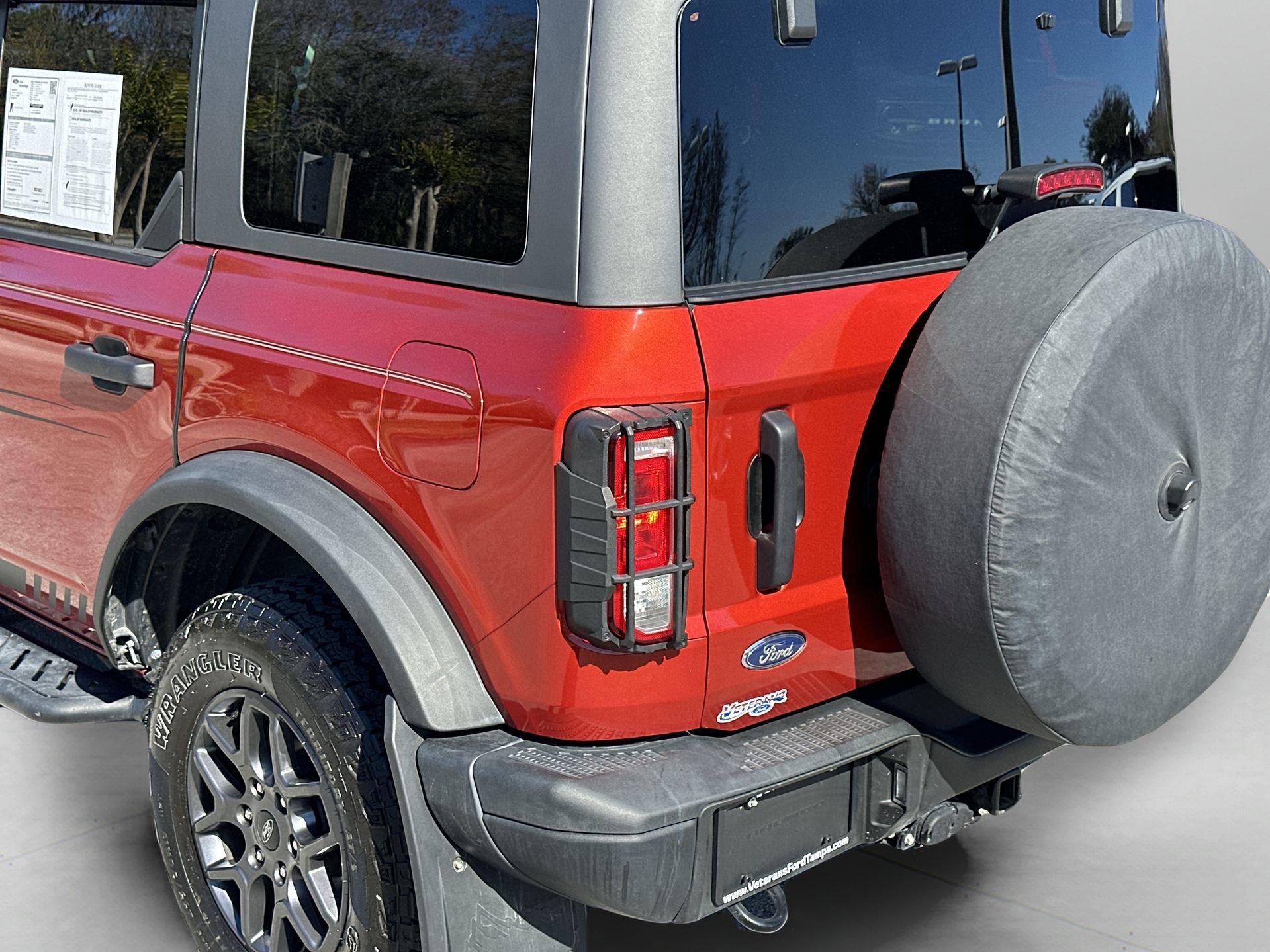 Certified 2024 Ford Bronco Black Diamond image 41