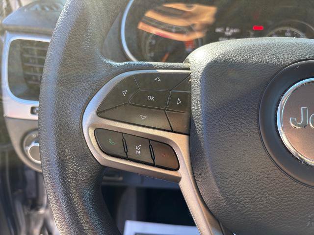 Used 2021 Jeep Cherokee Latitude FWD image 18