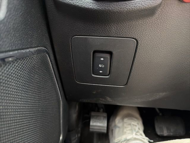 Certified 2017 Ford F150 Lariat w/ Equipment Group 502A Luxury image 28