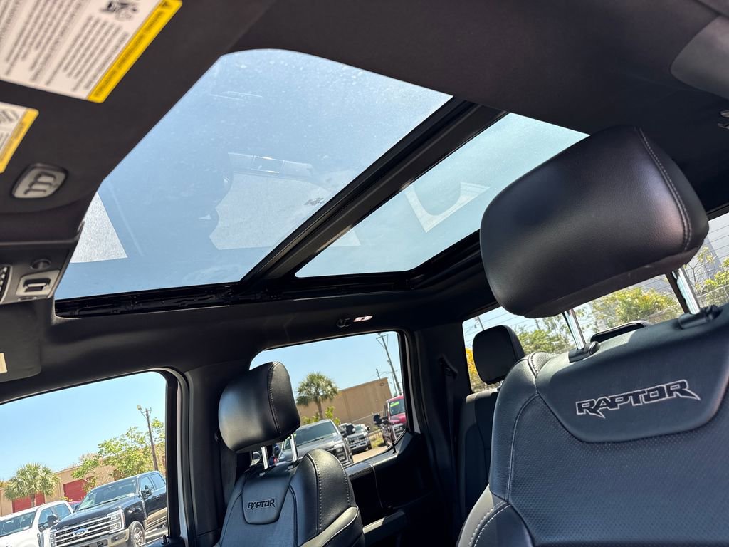 Certified 2017 Ford F150 Raptor w/ Equipment Group 802A Luxury image 11