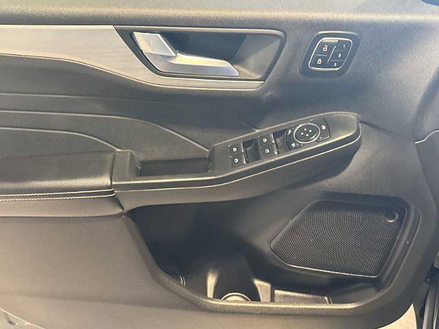 Certified 2024 Ford Escape Platinum image 22