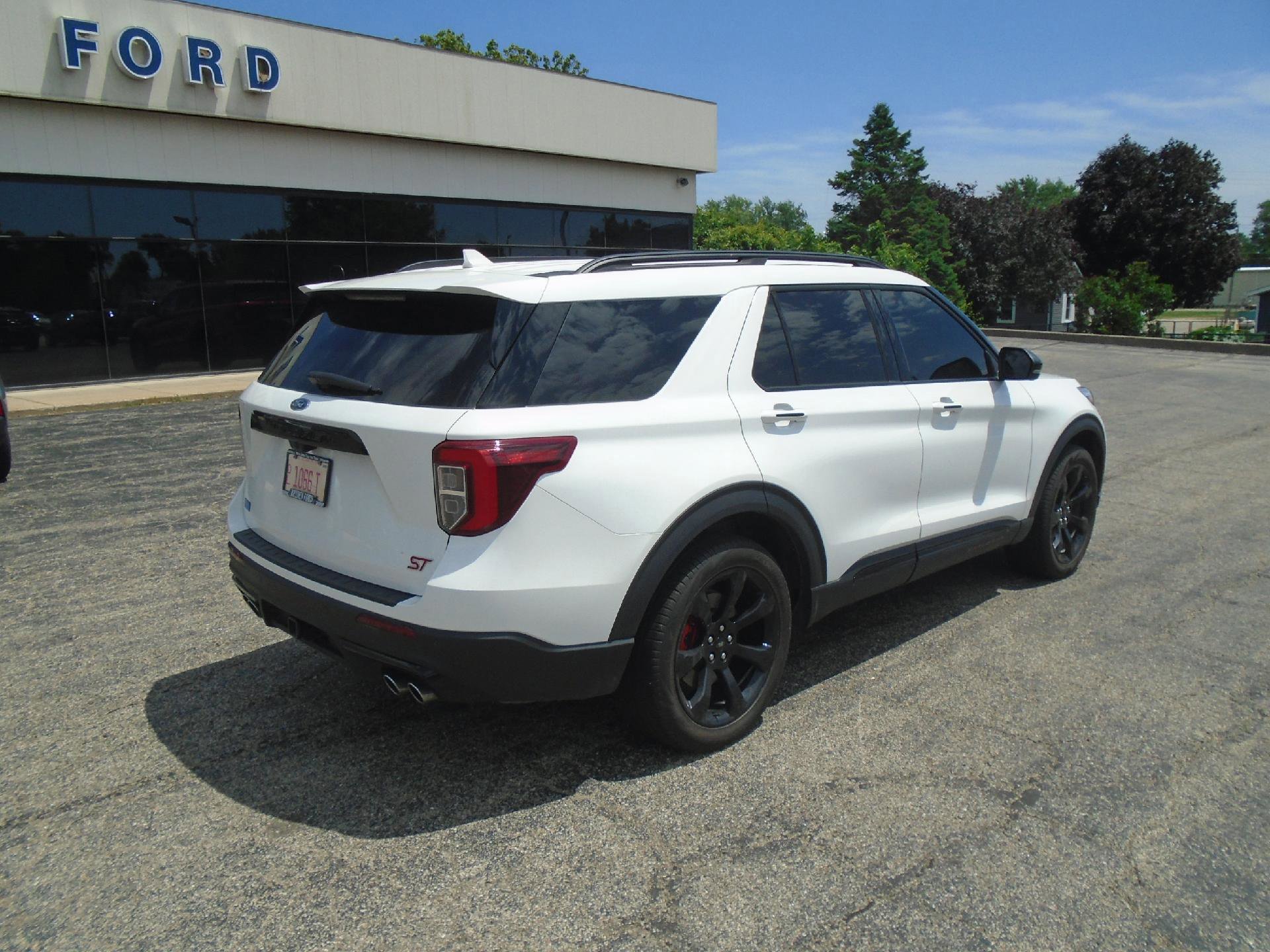 Certified 2023 Ford Explorer ST w/ Equipment Group 401A image 4