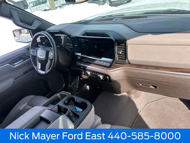 Used 2025 GMC Sierra 1500 SLT AWD/4WD image 14