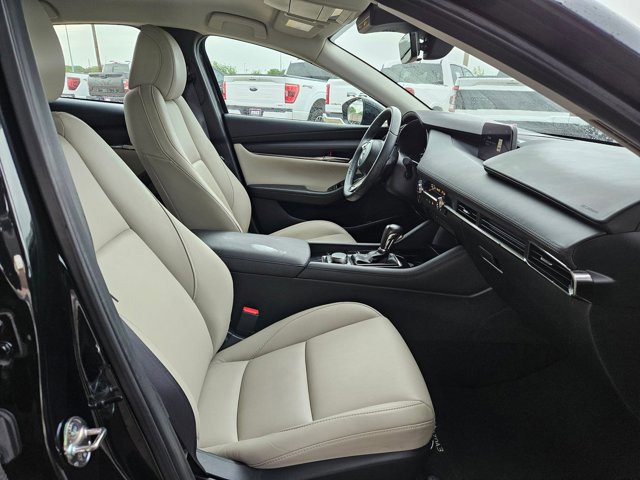 Used 2019 MAZDA MAZDA3 Sedan w/ Preferred Package image 17