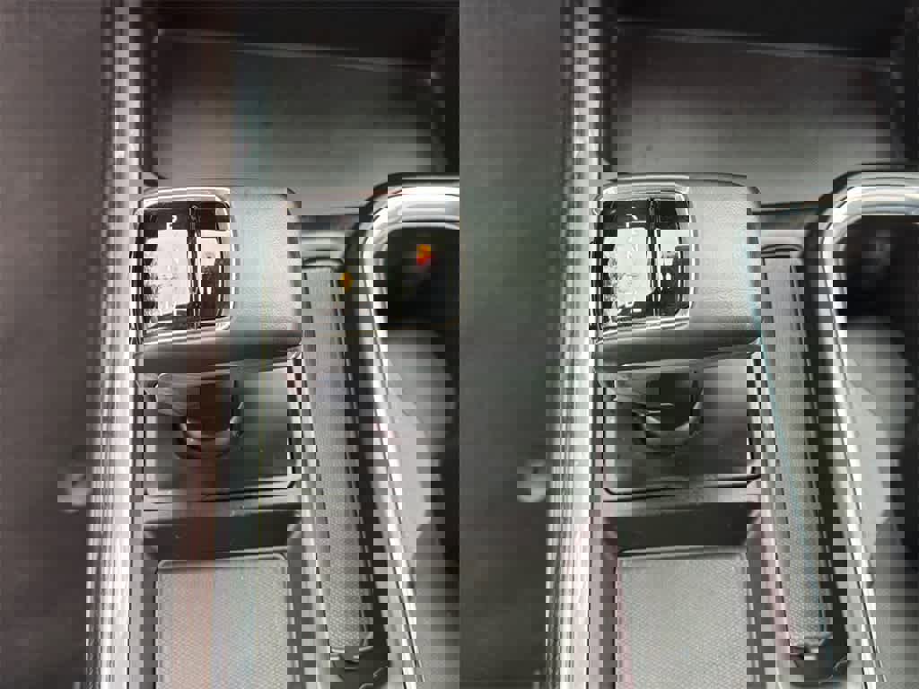 Used 2023 Chevrolet Silverado 1500 RST image 28