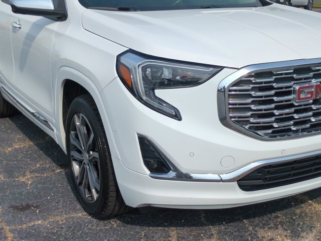 Used 2020 GMC Terrain Denali w/ Denali Premium Package FWD image 10