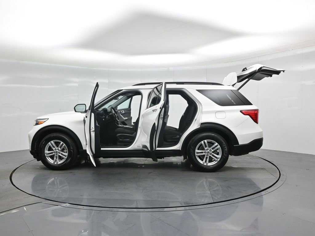 Certified 2022 Ford Explorer XLT image 58