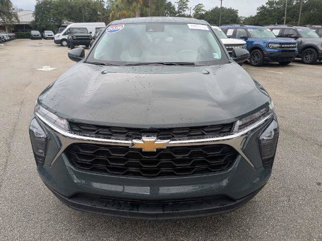 Used 2026 Chevrolet Trax LS FWD image 9