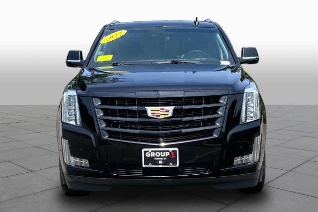 Used 2020 Cadillac Escalade Luxury w/ Escalade Sport Edition AWD/4WD image 4