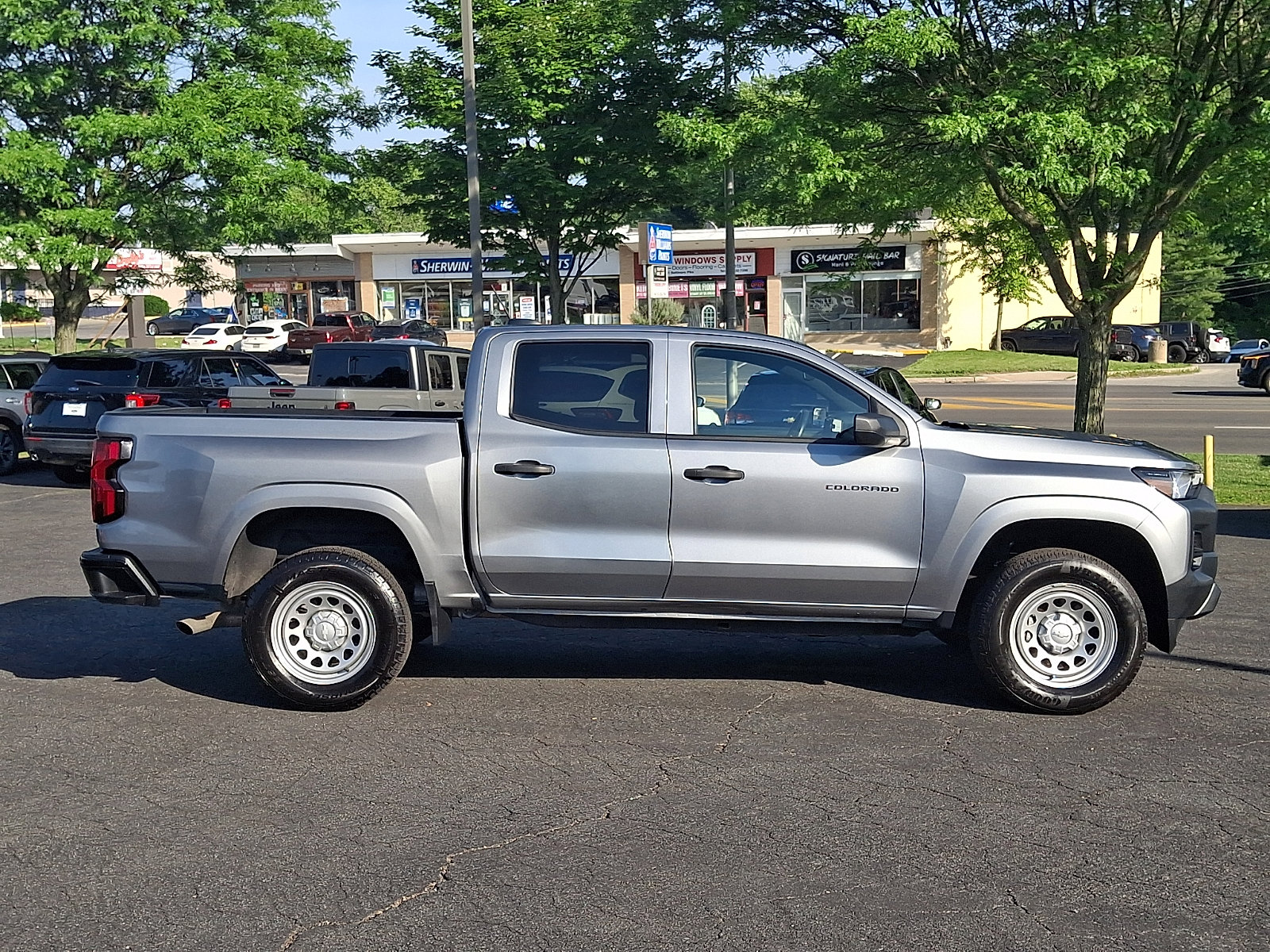 Used 2023 Chevrolet Colorado W/T RWD image 7