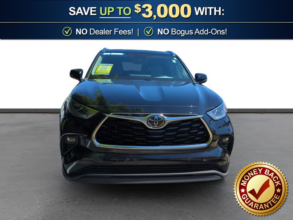 Used 2023 Toyota Highlander Limited FWD image 11